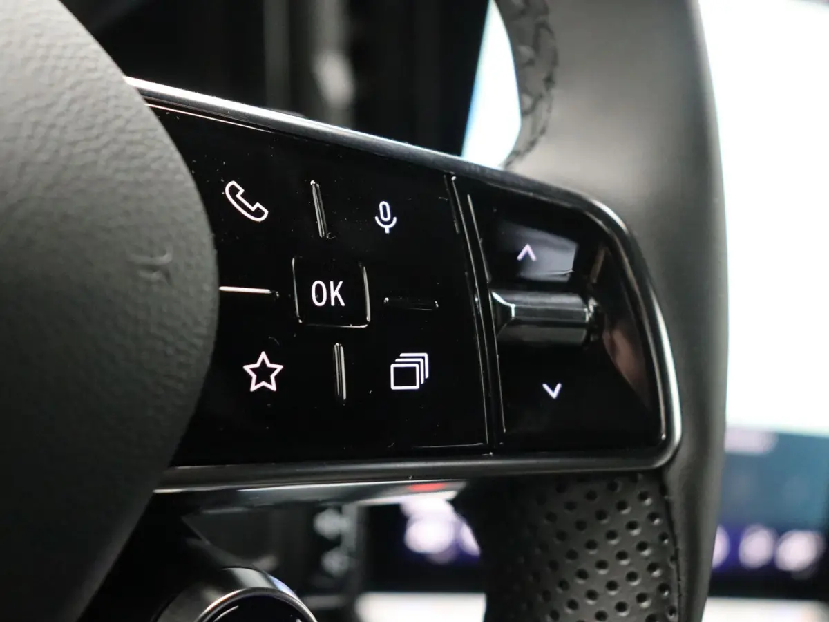 EV87 long range techno | Vijf jaar garantie | Active driver assist | Harman Kardon | Panoramisch dak |