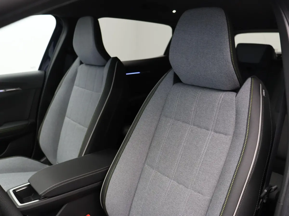 EV87 long range techno | Vijf jaar garantie | Active driver assist | Harman Kardon | Panoramisch dak |