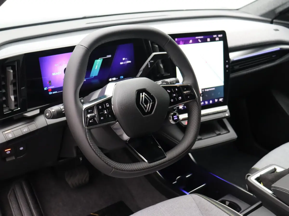EV87 long range techno | Vijf jaar garantie | Active driver assist | Harman Kardon | Panoramisch dak |