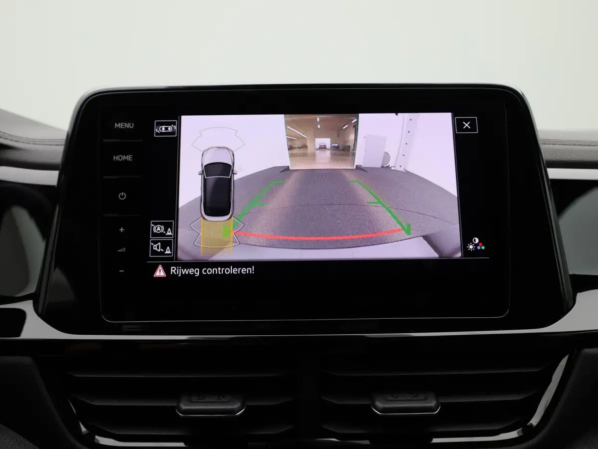 1.5 TSI R-Line 150 PK| Dealeronderhouden | Leder Interieur | Trekhaak | Navigatie Pro | Stoelverwarming | Achteruitrijcamera | Climatronic | LED Matrix