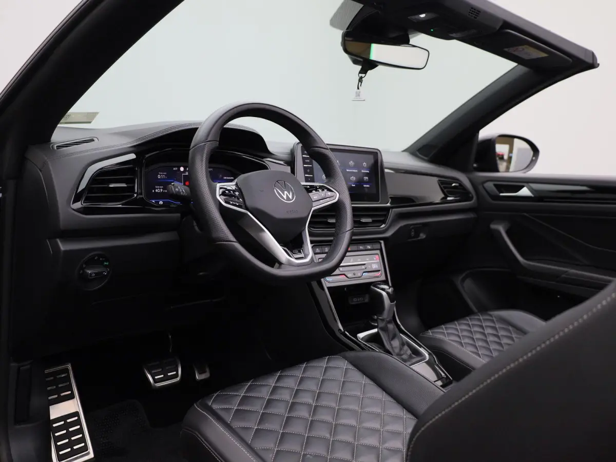 1.5 TSI R-Line 150 PK| Dealeronderhouden | Leder Interieur | Trekhaak | Navigatie Pro | Stoelverwarming | Achteruitrijcamera | Climatronic | LED Matrix