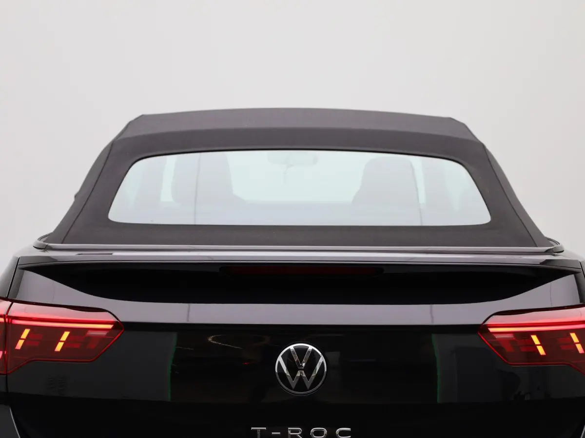 1.5 TSI R-Line 150 PK| Dealeronderhouden | Leder Interieur | Trekhaak | Navigatie Pro | Stoelverwarming | Achteruitrijcamera | Climatronic | LED Matrix