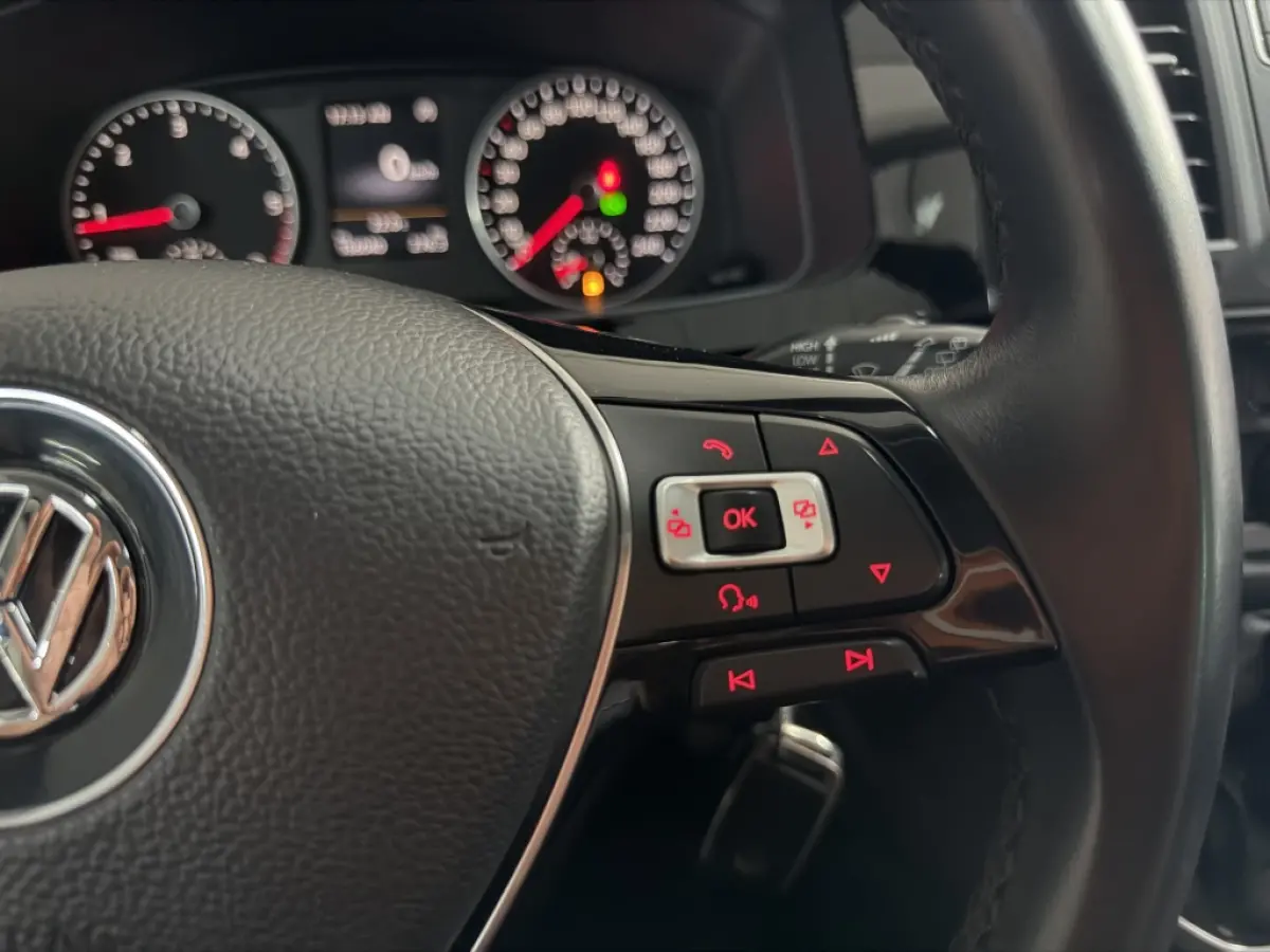 2.0 TDI T6 Caravelle Highline lang Dsg Acc Navi Carplay