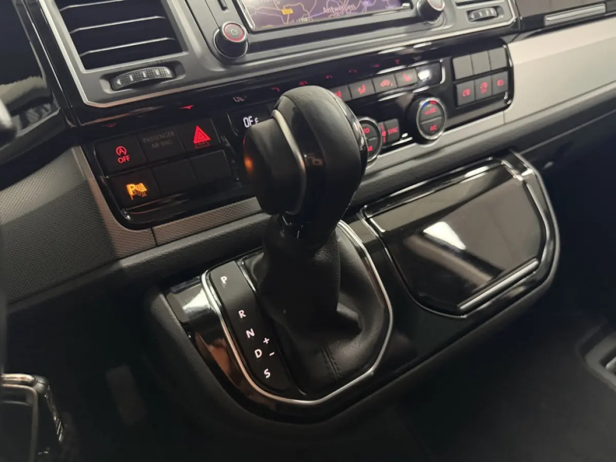 2.0 TDI T6 Caravelle Highline lang Dsg Acc Navi Carplay