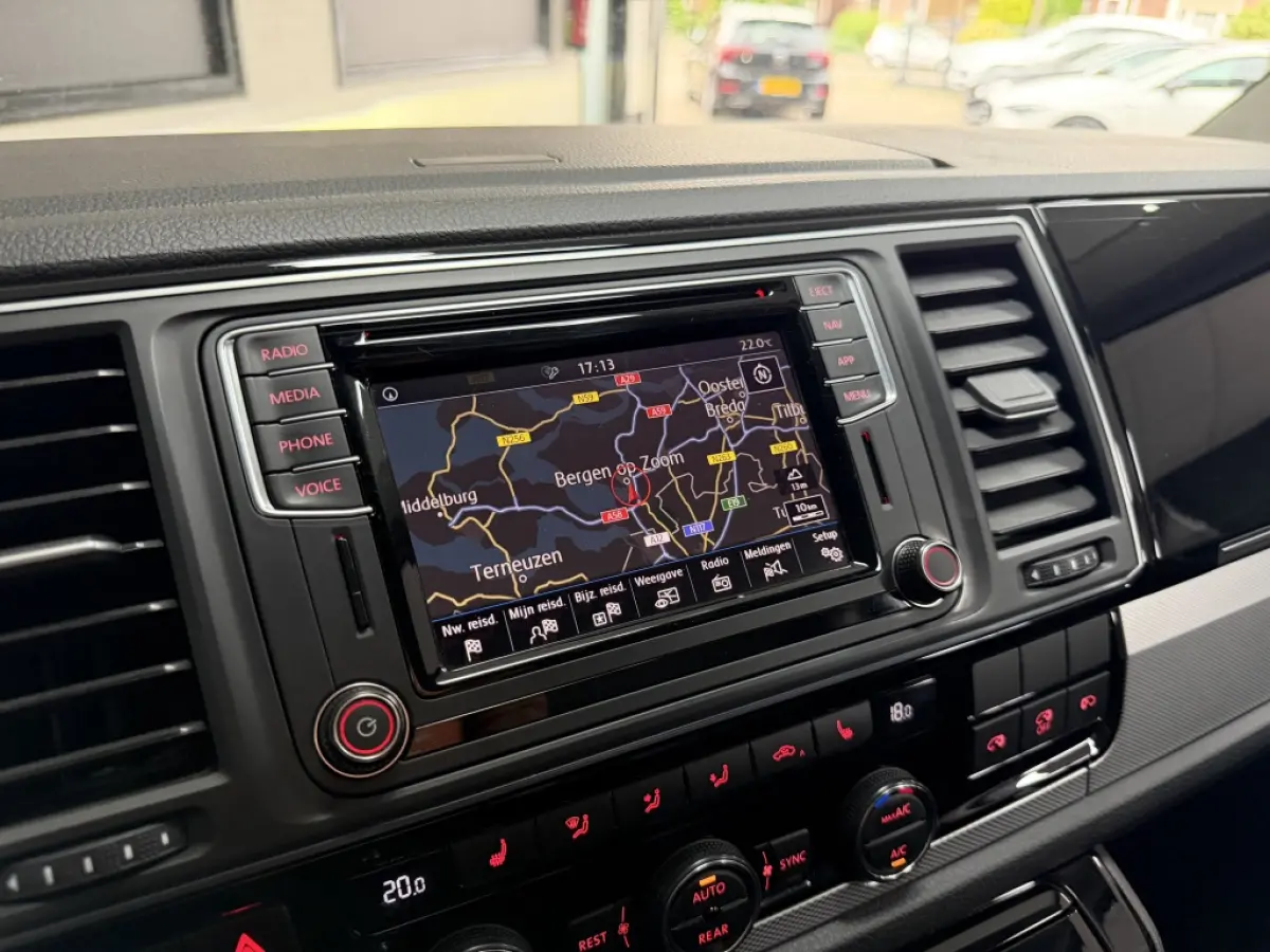 2.0 TDI T6 Caravelle Highline lang Dsg Acc Navi Carplay
