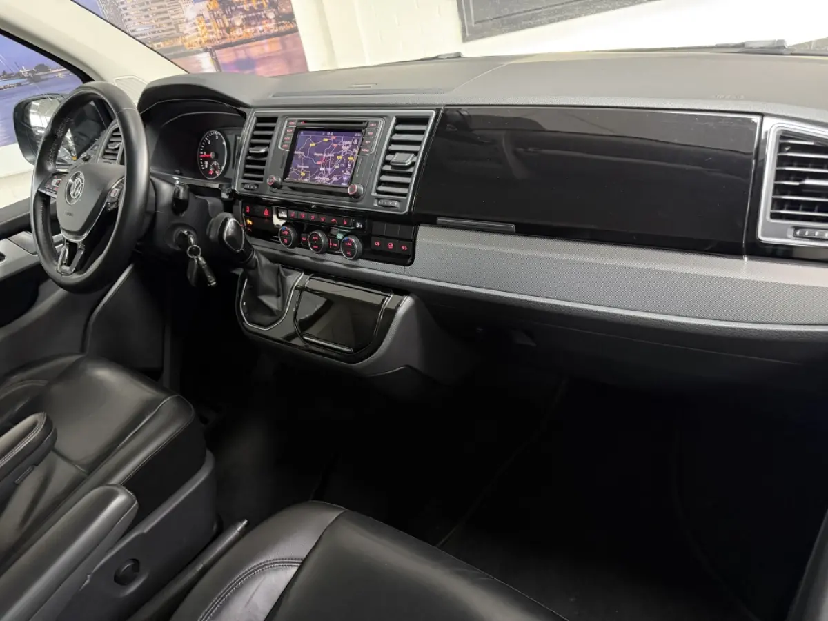 2.0 TDI T6 Caravelle Highline lang Dsg Acc Navi Carplay