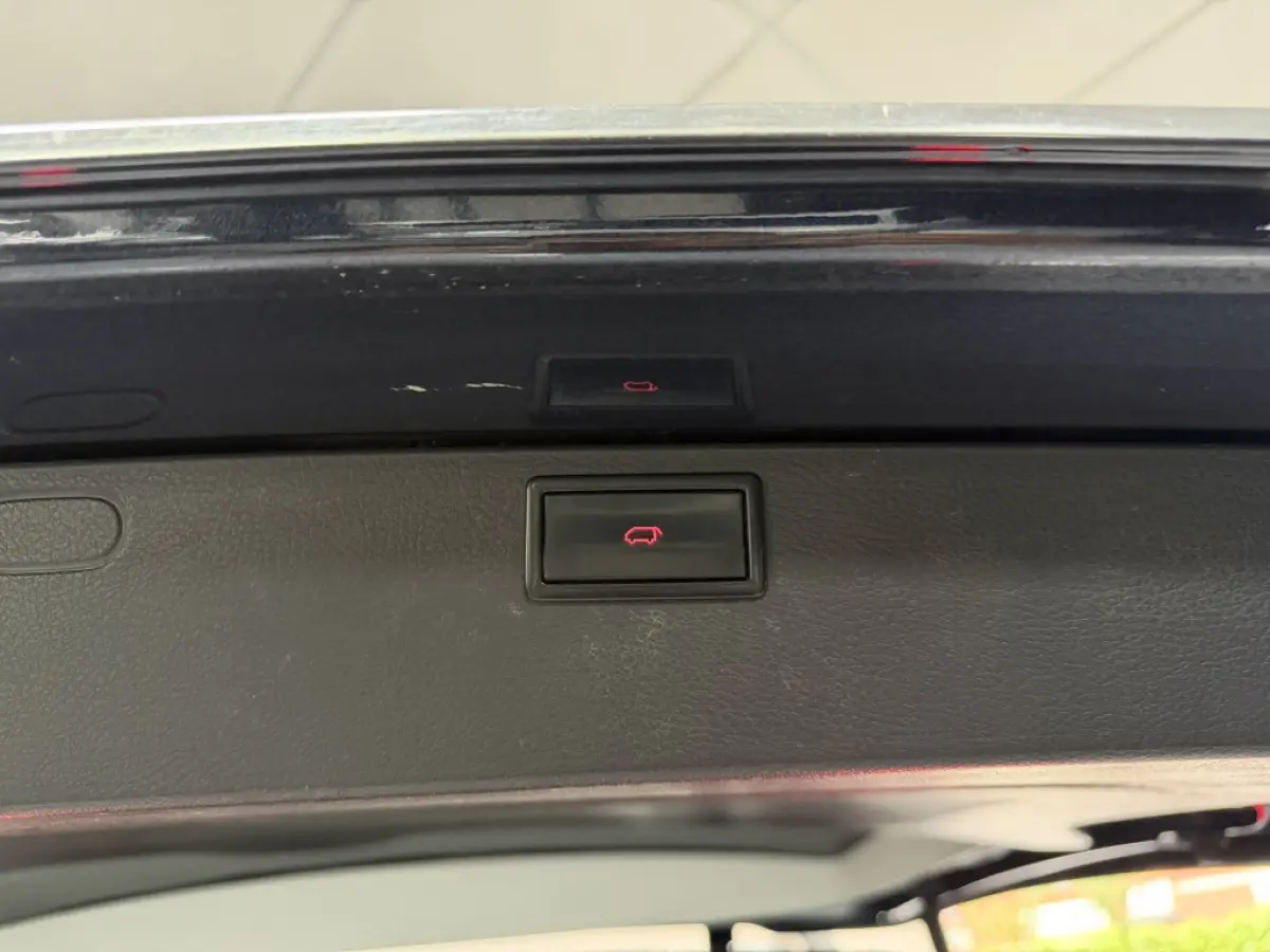 2.0 TDI T6 Caravelle Highline lang Dsg Acc Navi Carplay
