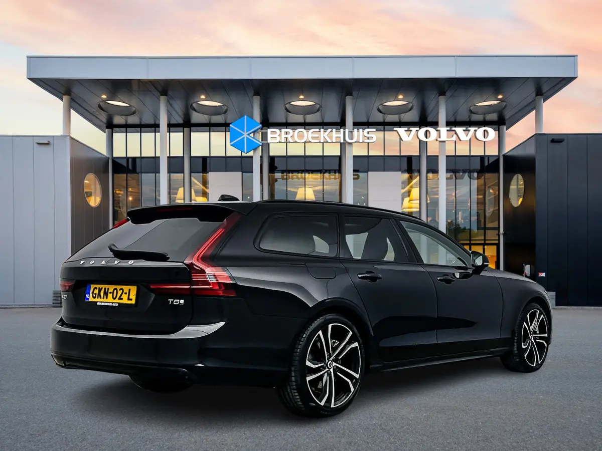 T8 Recharge Ultra Dark | 20" | Luchtvering | Geventileerd Nappa | Stoelmassage | Bowers & Wilkins | Trekhaak | 360 Camera | Gelamineerd & Getint Glas | Head-Up | Panoramadak | Lederen interi
