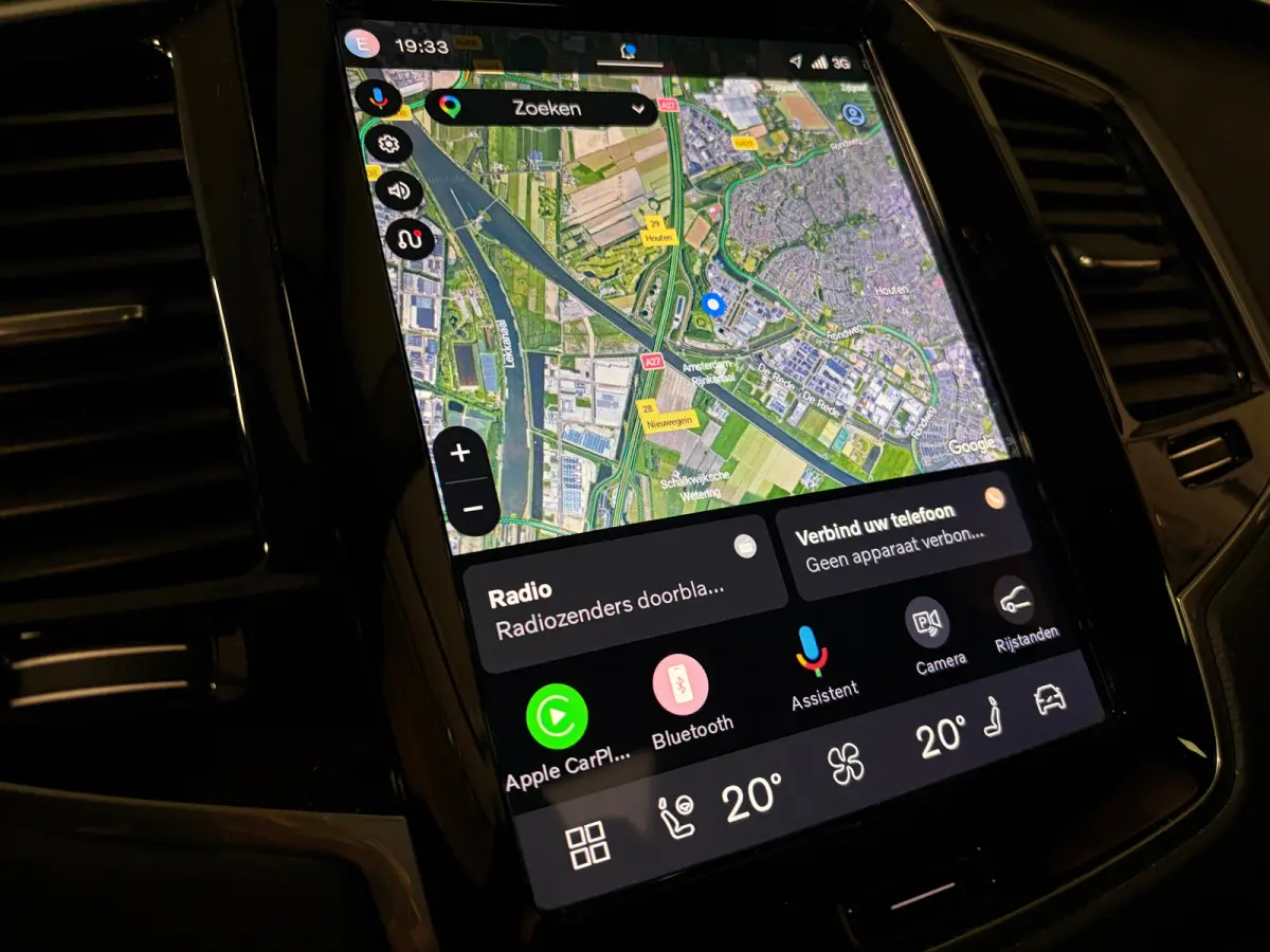 T8 AWD Recharge Ultra Ultimate Dark | Luchtvering | Trekhaak | 360 Camera | Head-Up Display | Harman Kardon | 455pk | Adaptieve Cruise Control | Stoelverwarming voor+achter | Stuurwielverwar