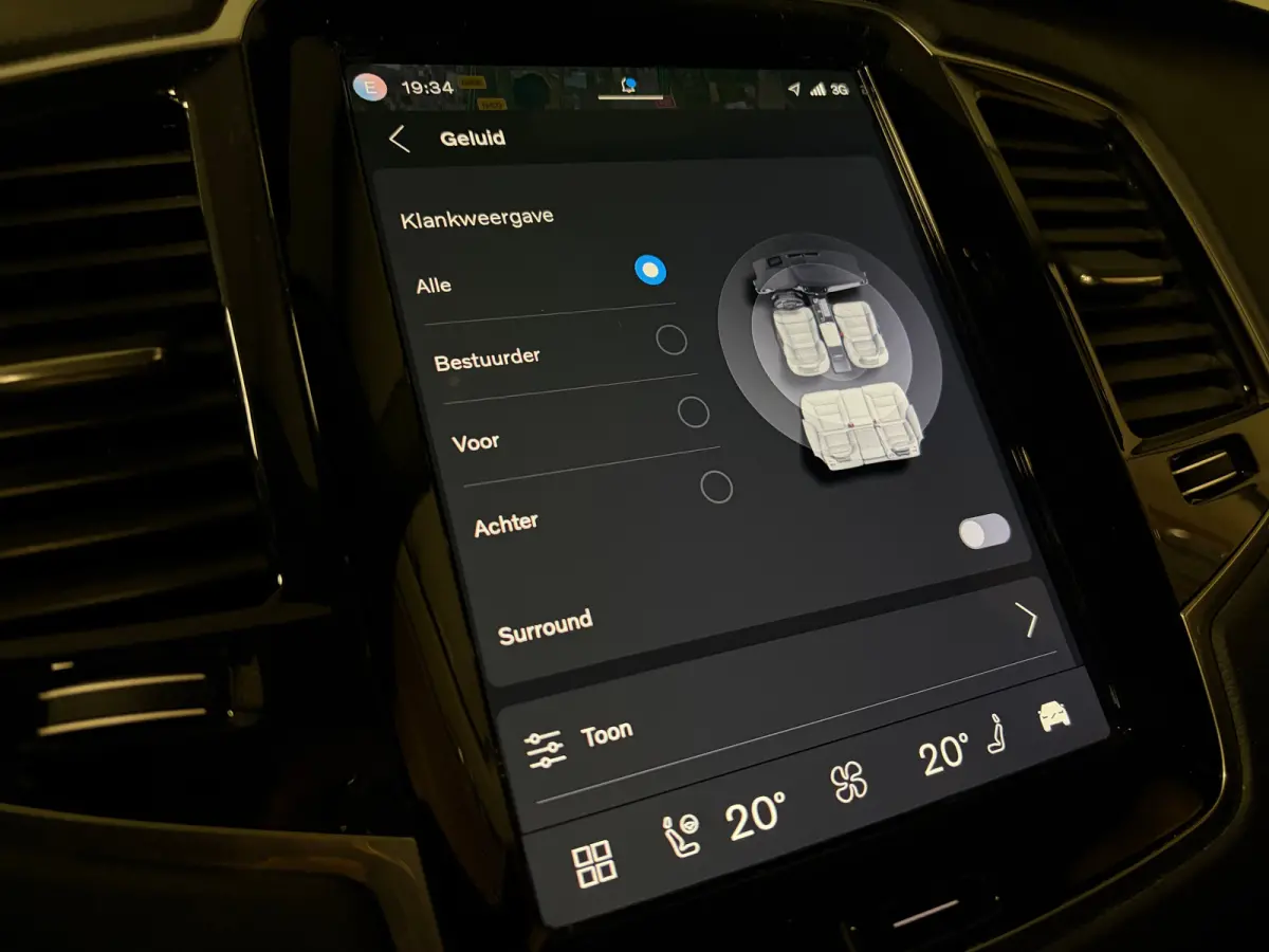 T8 AWD Recharge Ultra Ultimate Dark | Luchtvering | Trekhaak | 360 Camera | Head-Up Display | Harman Kardon | 455pk | Adaptieve Cruise Control | Stoelverwarming voor+achter | Stuurwielverwar