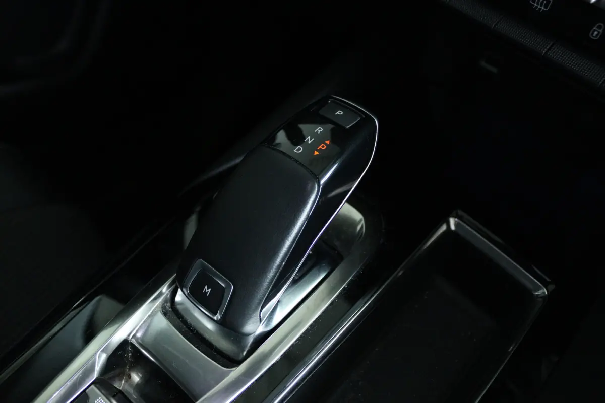 1.2 Turbo Allure | 7-Persoons | Adapt. Cruise | Trekhaak | Navigatie | Camera | Climate Control |