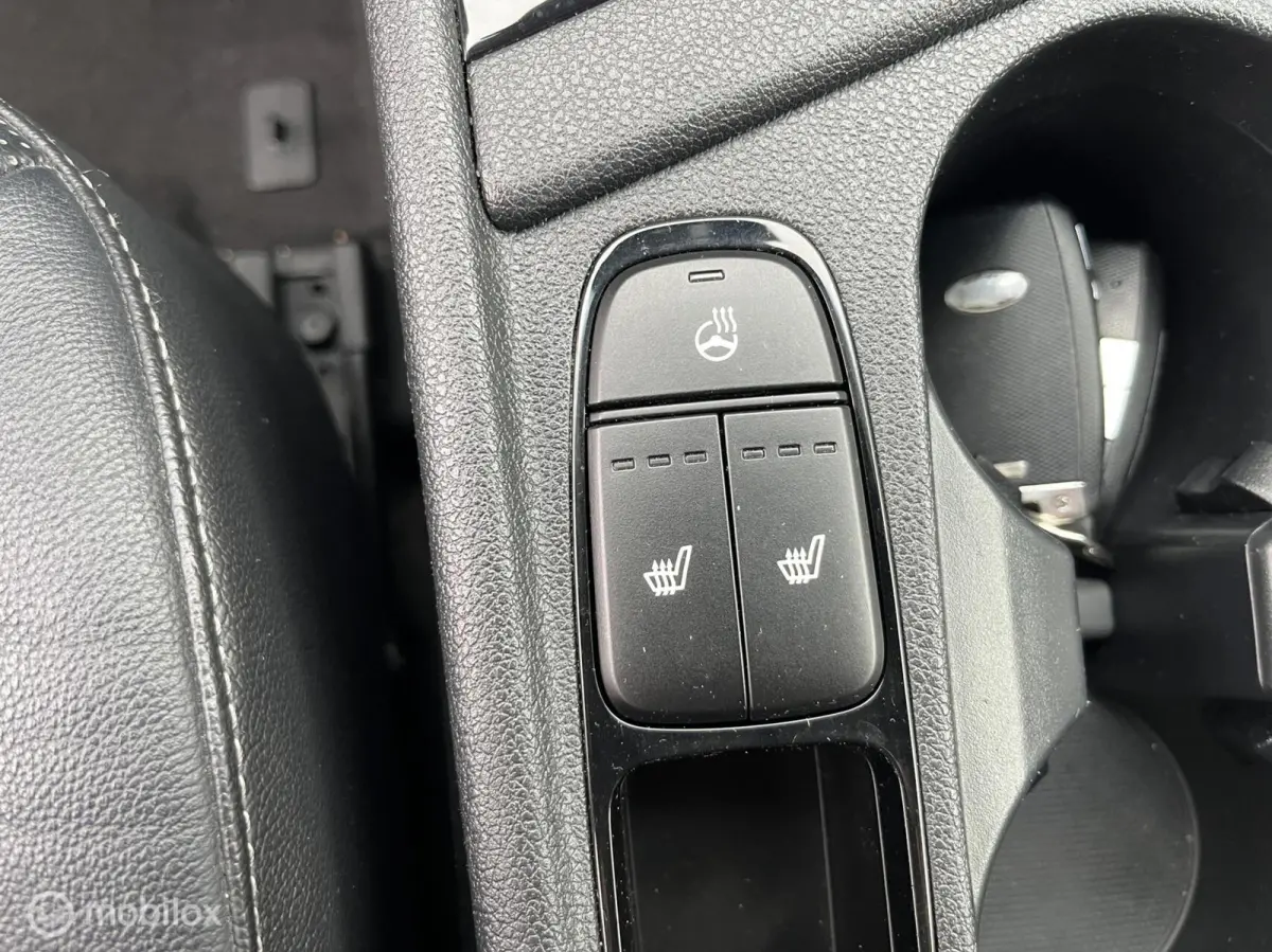 1.6 GDi Hybrid DynamicLine LEDER*NAVI*TREKHAAK*ACC*