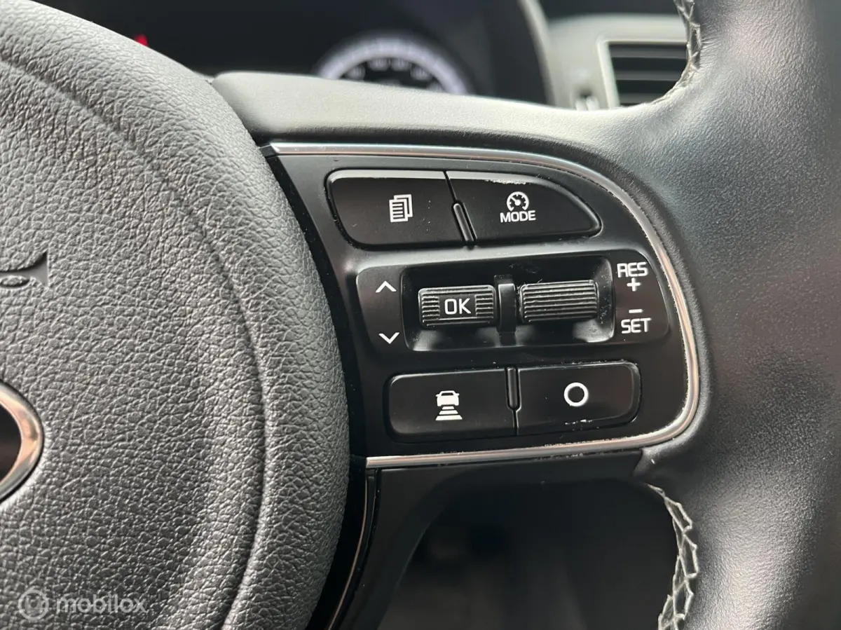 1.6 GDi Hybrid DynamicLine LEDER*NAVI*TREKHAAK*ACC*