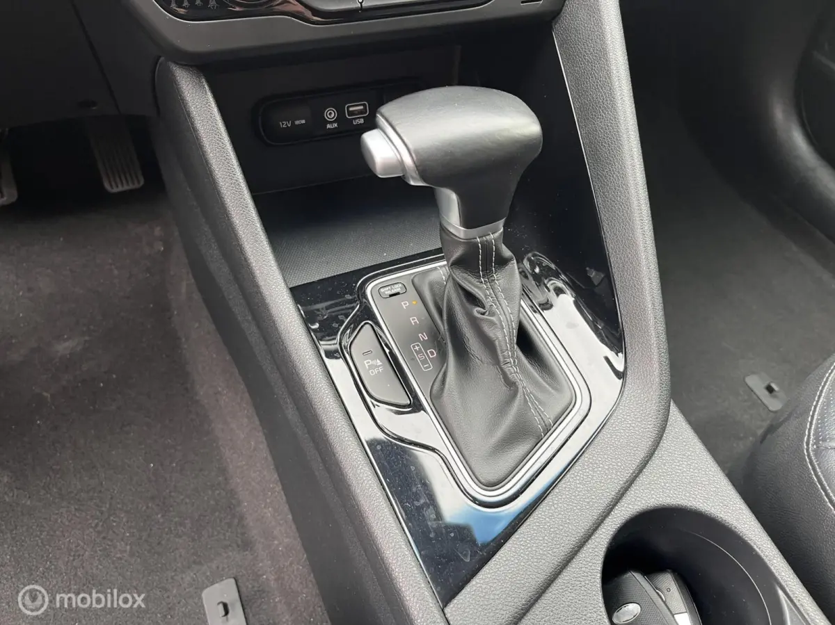 1.6 GDi Hybrid DynamicLine LEDER*NAVI*TREKHAAK*ACC*