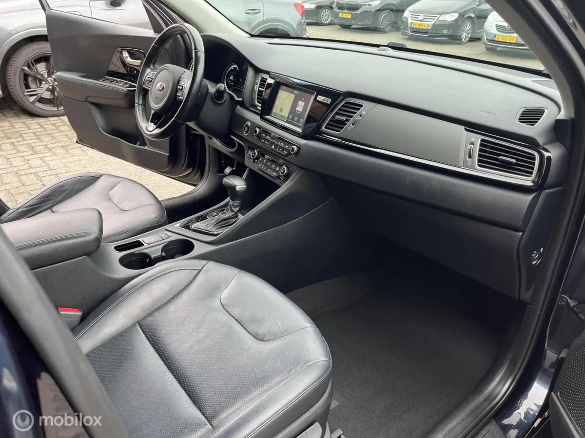 1.6 GDi Hybrid DynamicLine LEDER*NAVI*TREKHAAK*ACC*
