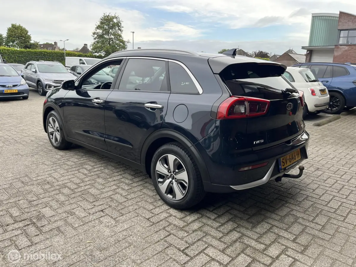 1.6 GDi Hybrid DynamicLine LEDER*NAVI*TREKHAAK*ACC*