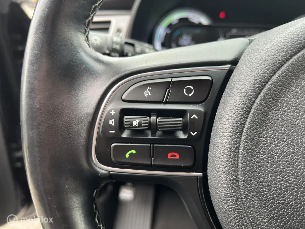 1.6 GDi Hybrid DynamicLine LEDER*NAVI*TREKHAAK*ACC*