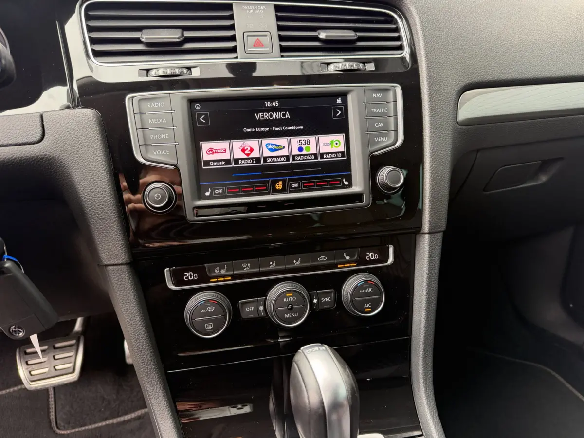 1.4 TSI ACT Connected Series R-line|AUTOMAAT|CAMERA|STOEL/STOEL VERWM.