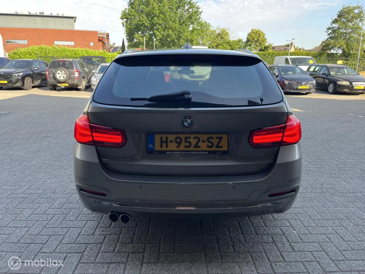 330i xDrive Centennial High Executive