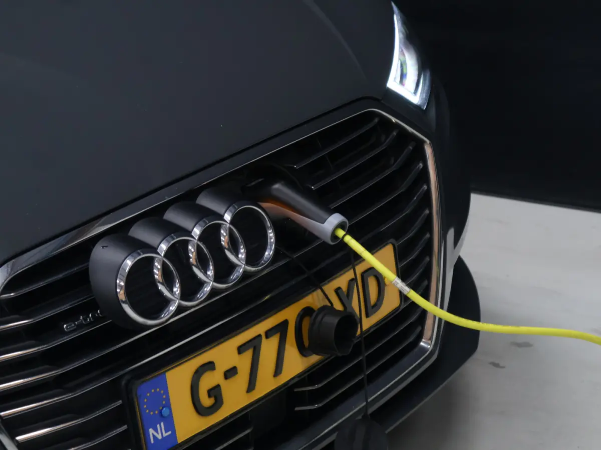 1.4 e-tron Sport Pro Line plus [STOELVERWARMING, DIGITAL DASH, PDC V+A, CRUISE CONTROL, BLUETOOTH, NAVIGATIE, CLIMATE CONTROL, NIEUWSTAAT]
