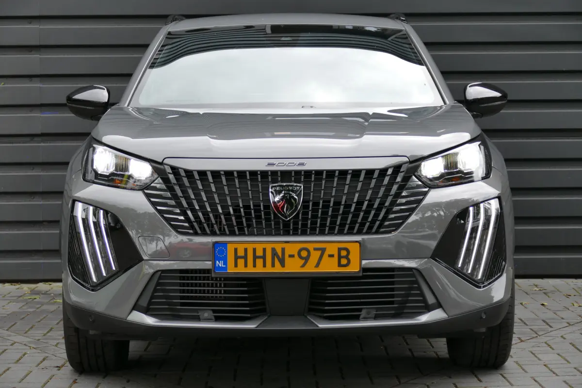 1.2 PURETECH 100PK ALLURE / CLIMA / FULL-LED / KEYLESS / NAVI / PDC / BLUETOOTH / CRUISECONTROL / 1E EIGENAAR / SCHITTERENDE STAAT !!