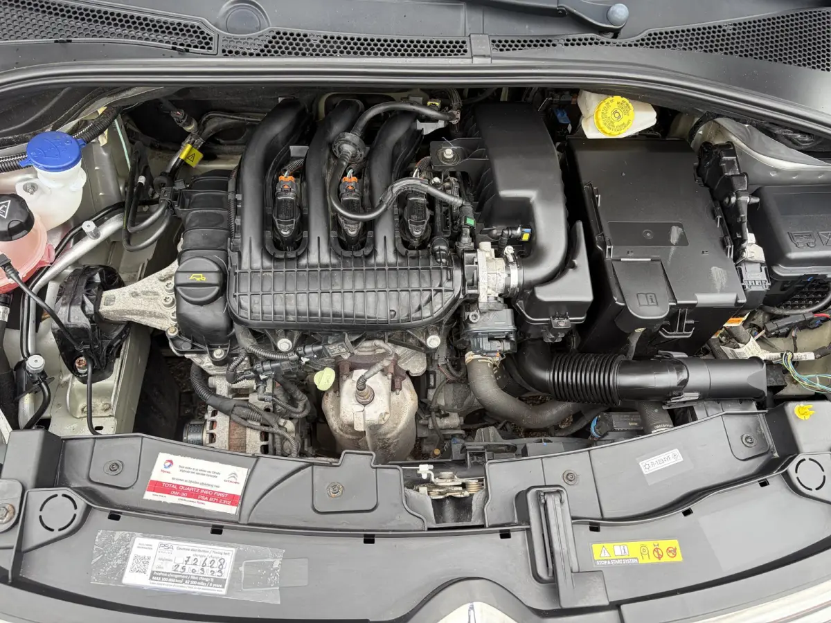 1.2 PureTech S&S Feel Edition Navi,Clima,Cruise,N.A.P,D-riem vv in 2023,Pdc,Lm velgen,Apk tot 04-2027