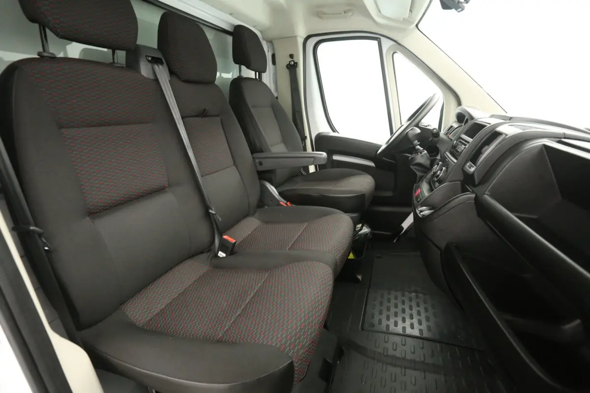 2.2D N1* 140PK 3.5t | Bakwagen | Laadklep | Camera | Airco | Cruise | 3 Zits | Laadbak