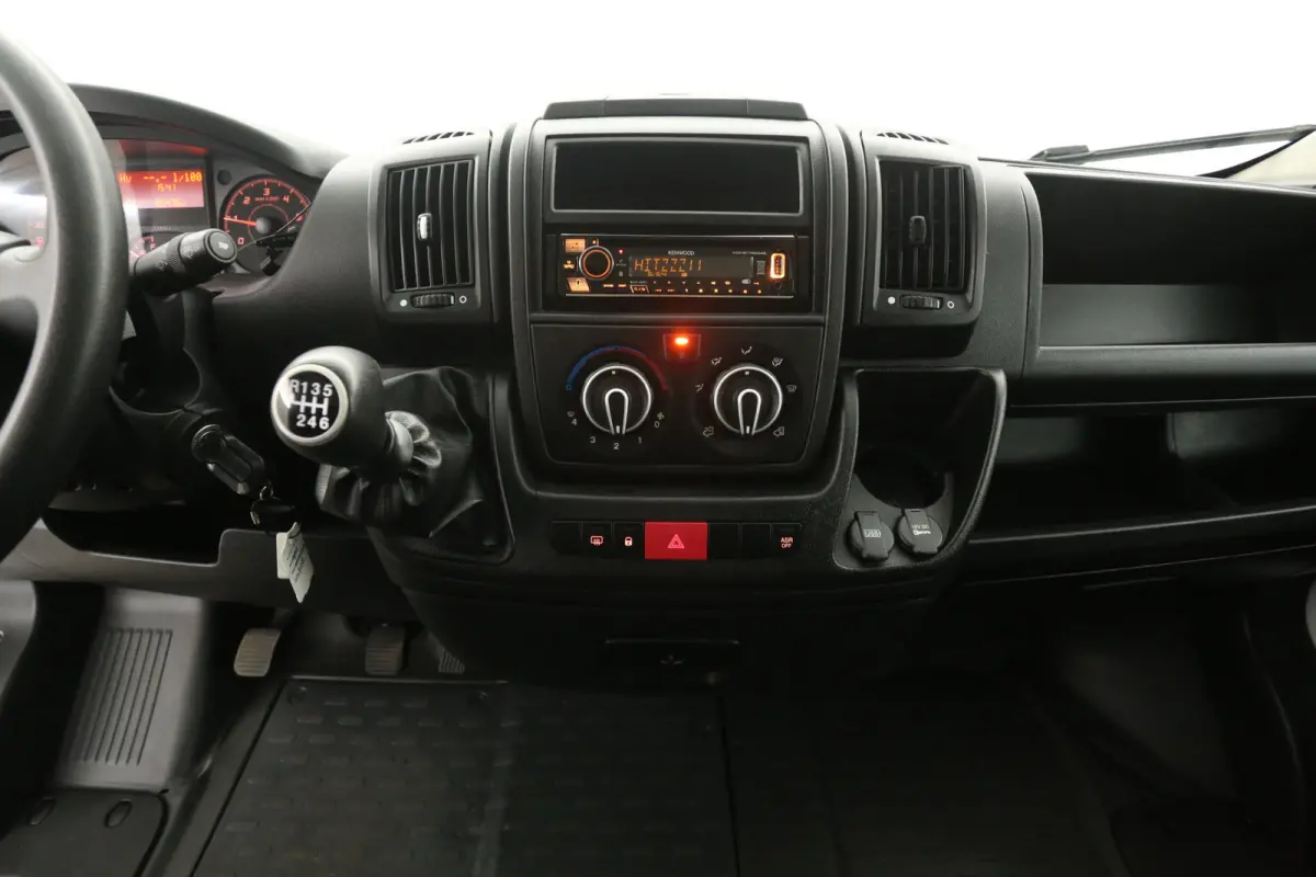 2.2D N1* 140PK 3.5t | Bakwagen | Laadklep | Camera | Airco | Cruise | 3 Zits | Laadbak
