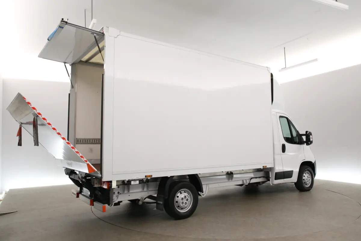 2.2D N1* 140PK 3.5t | Bakwagen | Laadklep | Camera | Airco | Cruise | 3 Zits | Laadbak
