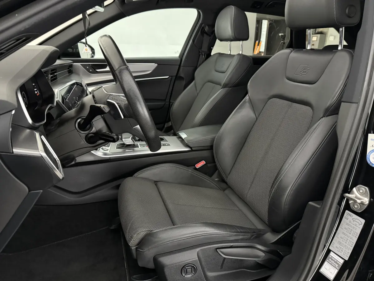 C8 50 TFSI e Quattro S-Line | Pano | Virtual | Cruise | Carplay | Parkeersens. | Keyless | LED