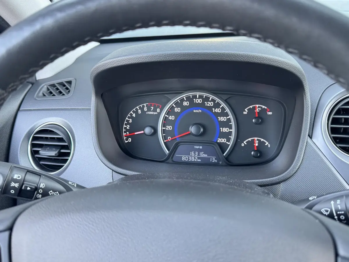 1.0I PREMIUM I APPLE CARPLAY I CLIMATE CONTROL I CRUISE CONTROL I NAVIGATIE