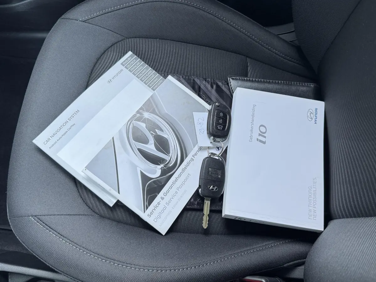 1.0I PREMIUM I APPLE CARPLAY I CLIMATE CONTROL I CRUISE CONTROL I NAVIGATIE