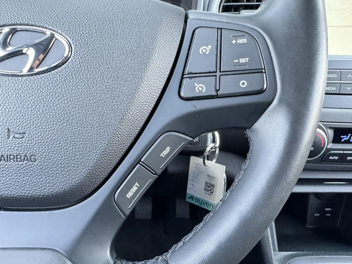 1.0I PREMIUM I APPLE CARPLAY I CLIMATE CONTROL I CRUISE CONTROL I NAVIGATIE