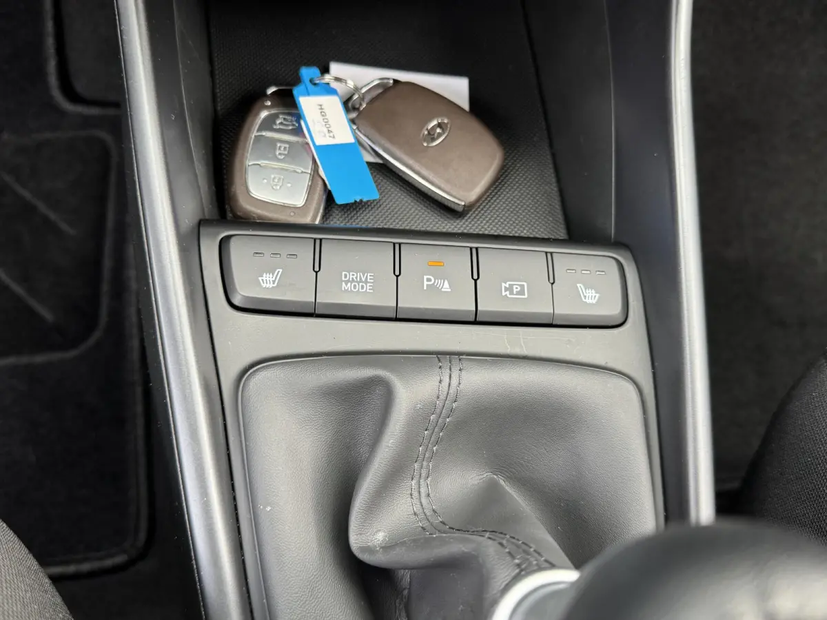 1.0 T-GDI PREMIUM I APPLE CARPLAY I CLIMATE CONTROL I CRUISE CONTROL I NAVIGATIESYSTEEM