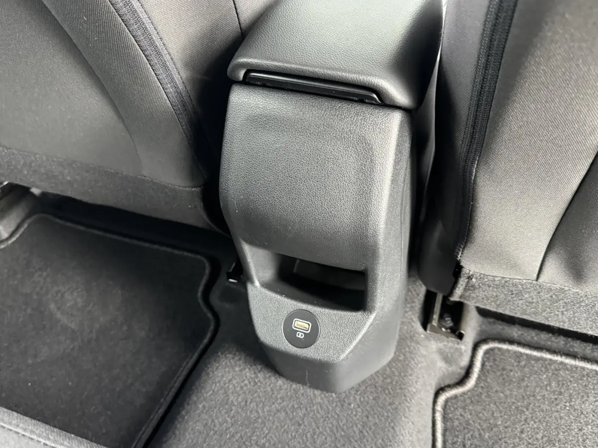 1.0 T-GDI PREMIUM I APPLE CARPLAY I CLIMATE CONTROL I CRUISE CONTROL I NAVIGATIESYSTEEM