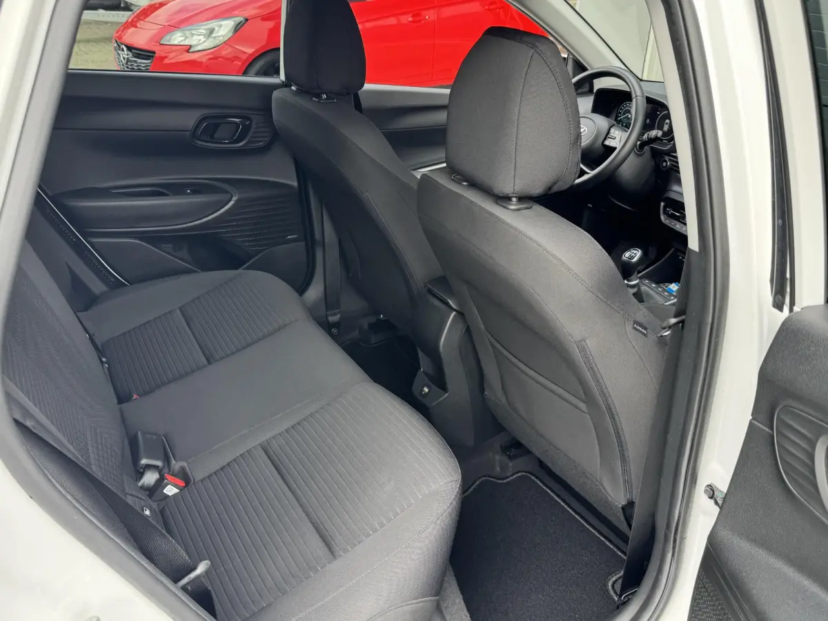 1.0 T-GDI PREMIUM I APPLE CARPLAY I CLIMATE CONTROL I CRUISE CONTROL I NAVIGATIESYSTEEM