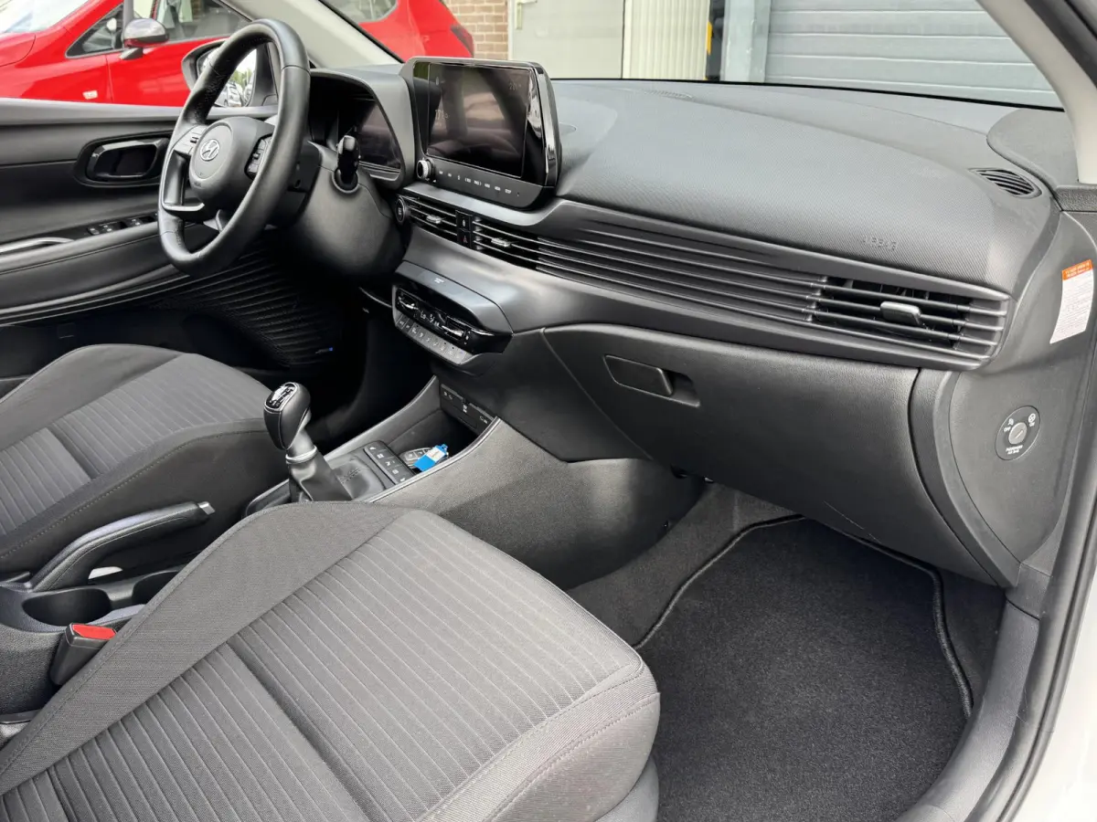 1.0 T-GDI PREMIUM I APPLE CARPLAY I CLIMATE CONTROL I CRUISE CONTROL I NAVIGATIESYSTEEM