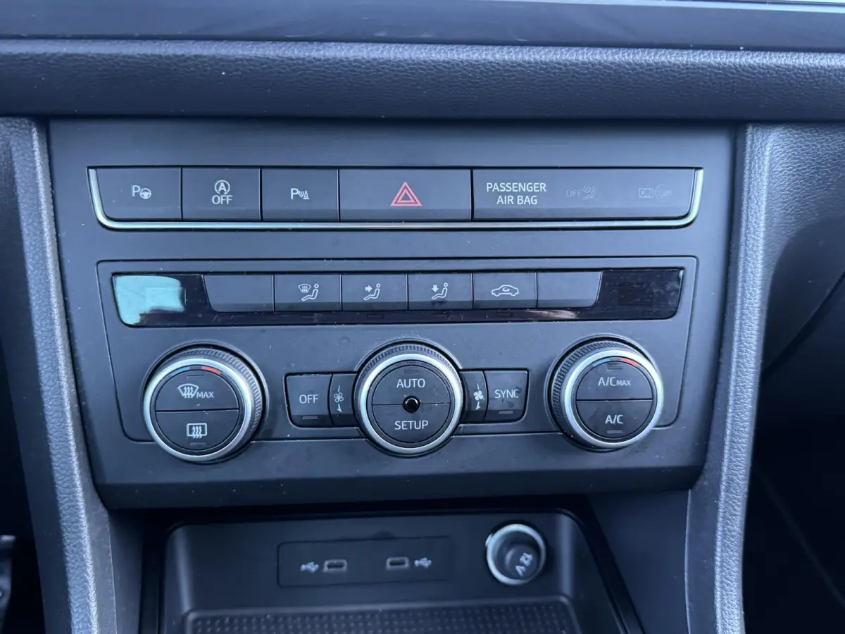 1.5 TSI STYLE BUSINESS INTENSE I AUTOMAAT I CLIMATE CONTROL I APPLE CARPLAY I CRUISE CONTROL