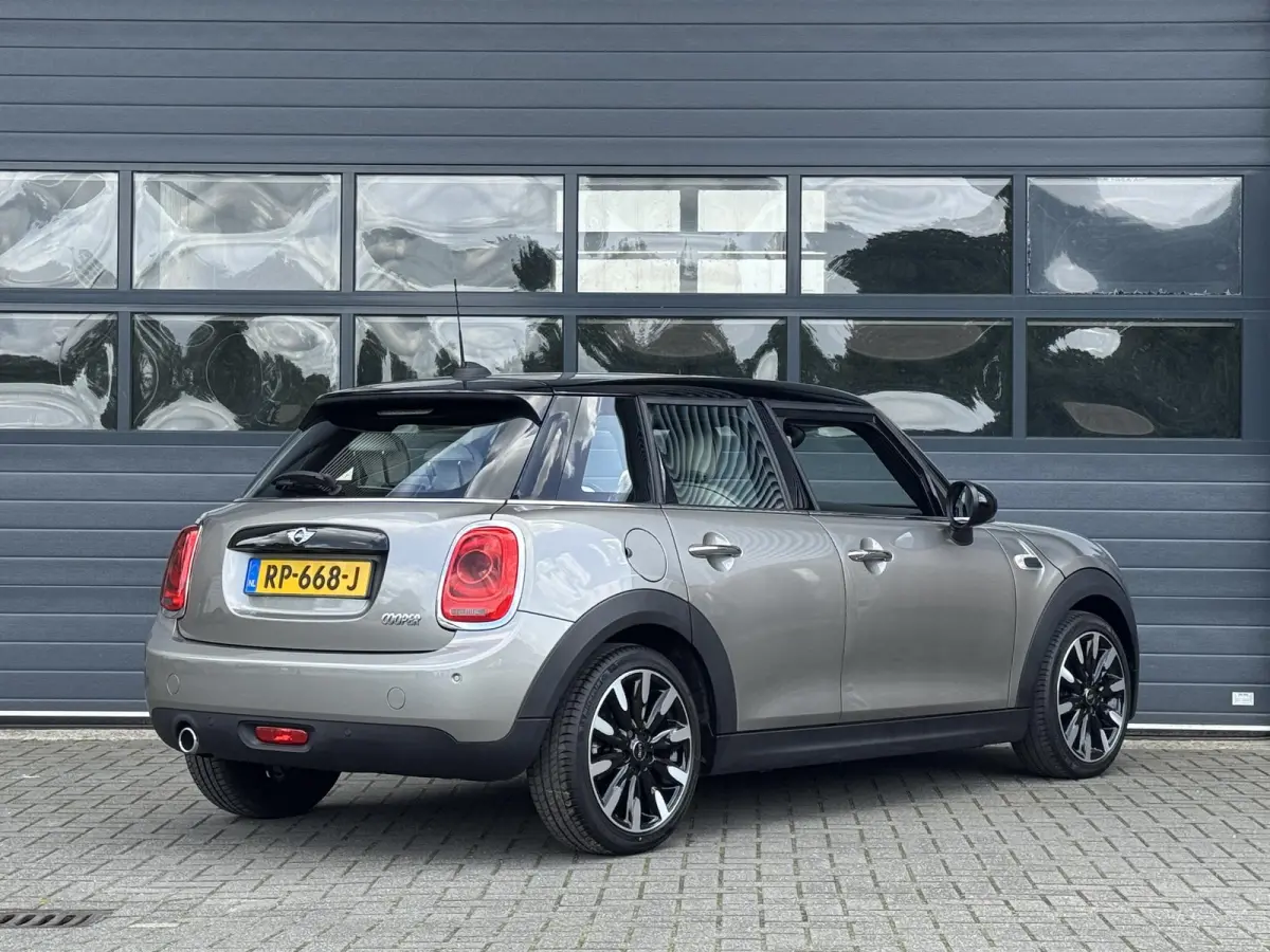 1.5 CHILI SERIOUS BUSINESS I DEALER ONDERHOUDEN I 5-DEURS I LEDEREN BEKLEDING