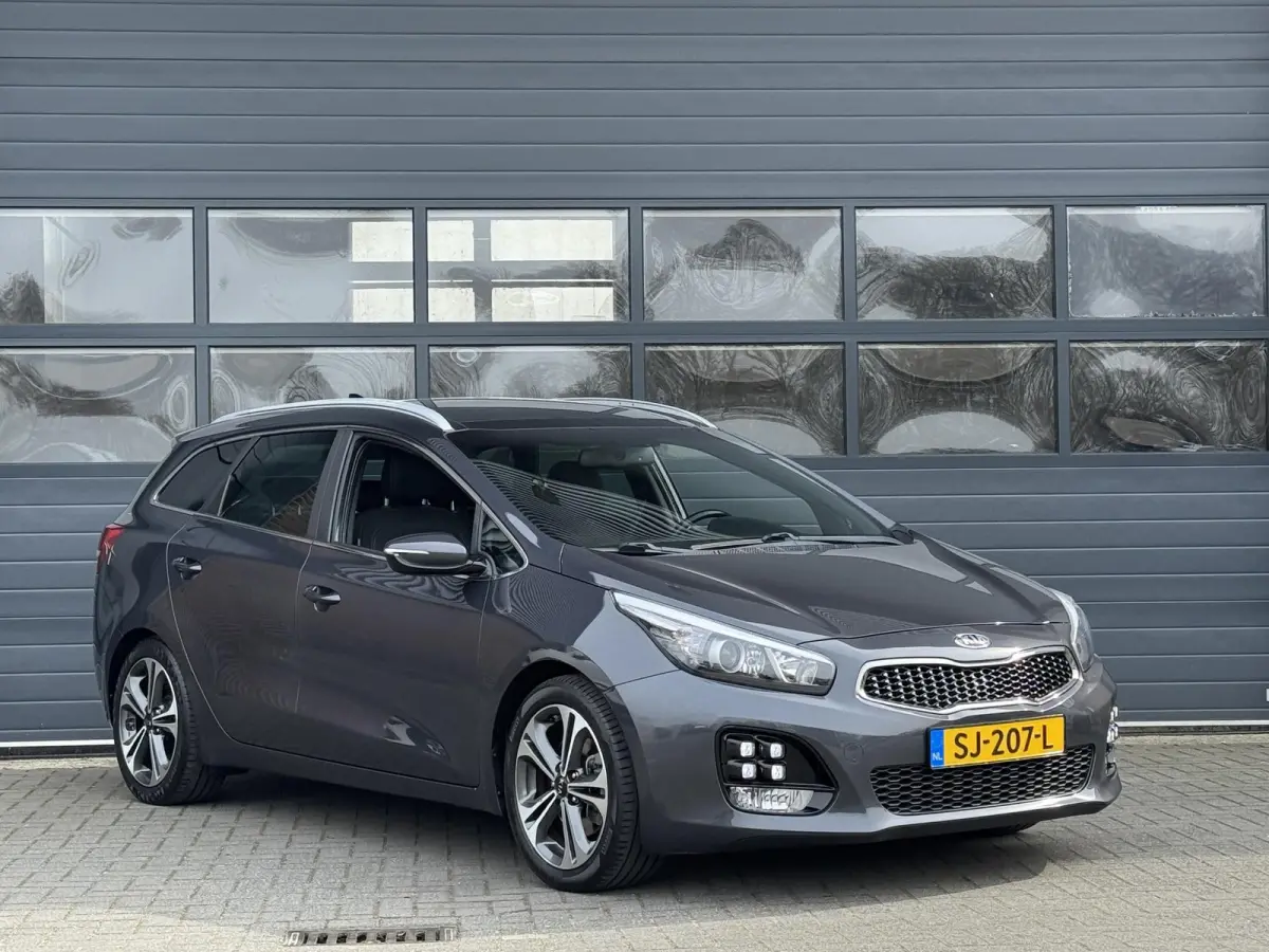 1.0 T-GDI GT-LINE EDITION I TREKHAAK I SCHUIF/KANTELDAK I APPLE CARPLAY I CLIMATE CONTROL