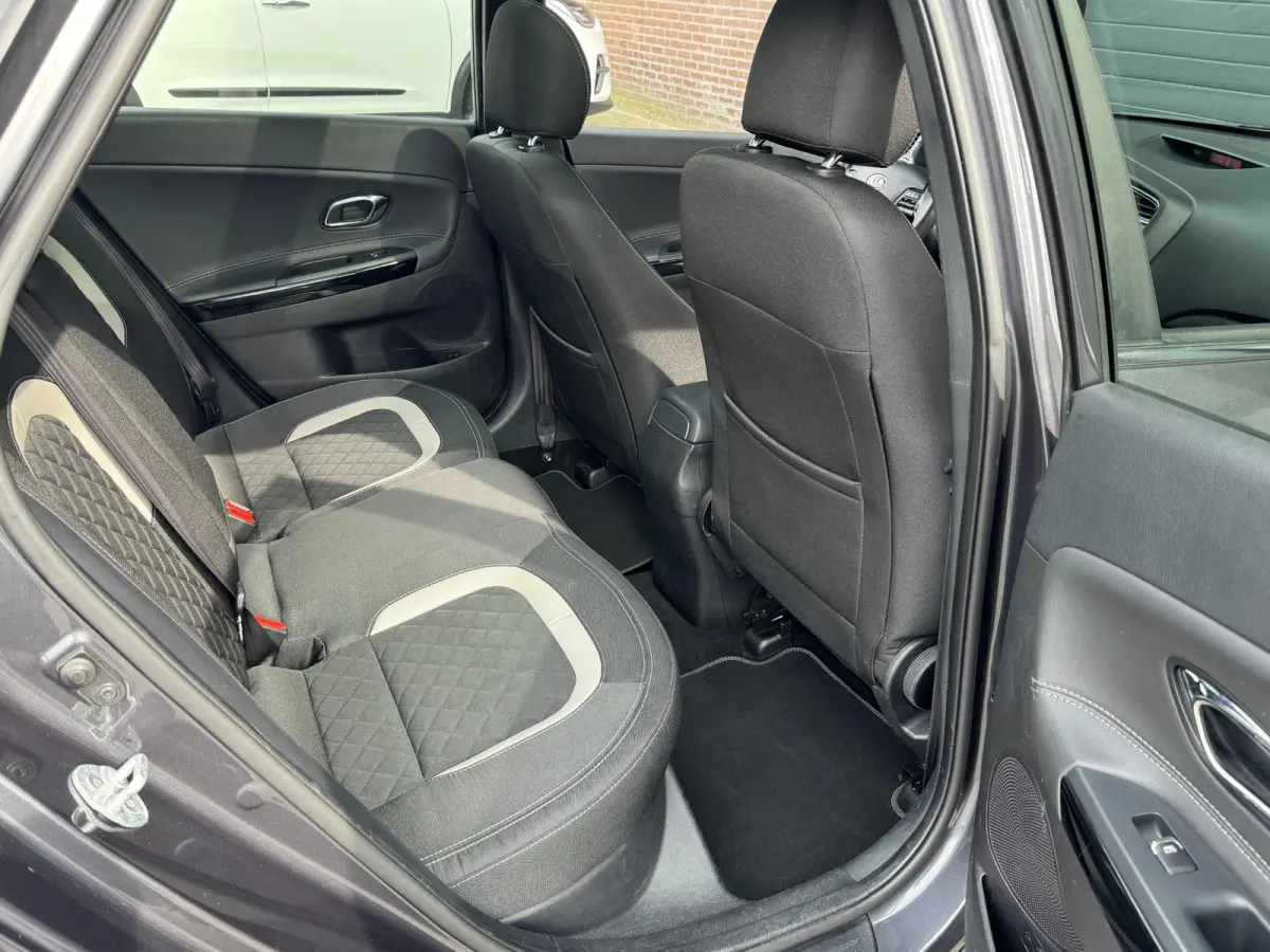 1.0 T-GDI GT-LINE EDITION I TREKHAAK I SCHUIF/KANTELDAK I APPLE CARPLAY I CLIMATE CONTROL