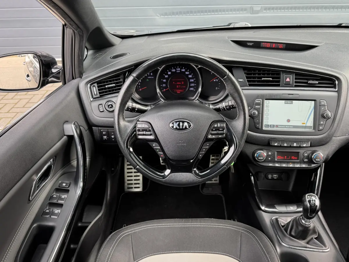 1.0 T-GDI GT-LINE EDITION I TREKHAAK I SCHUIF/KANTELDAK I APPLE CARPLAY I CLIMATE CONTROL