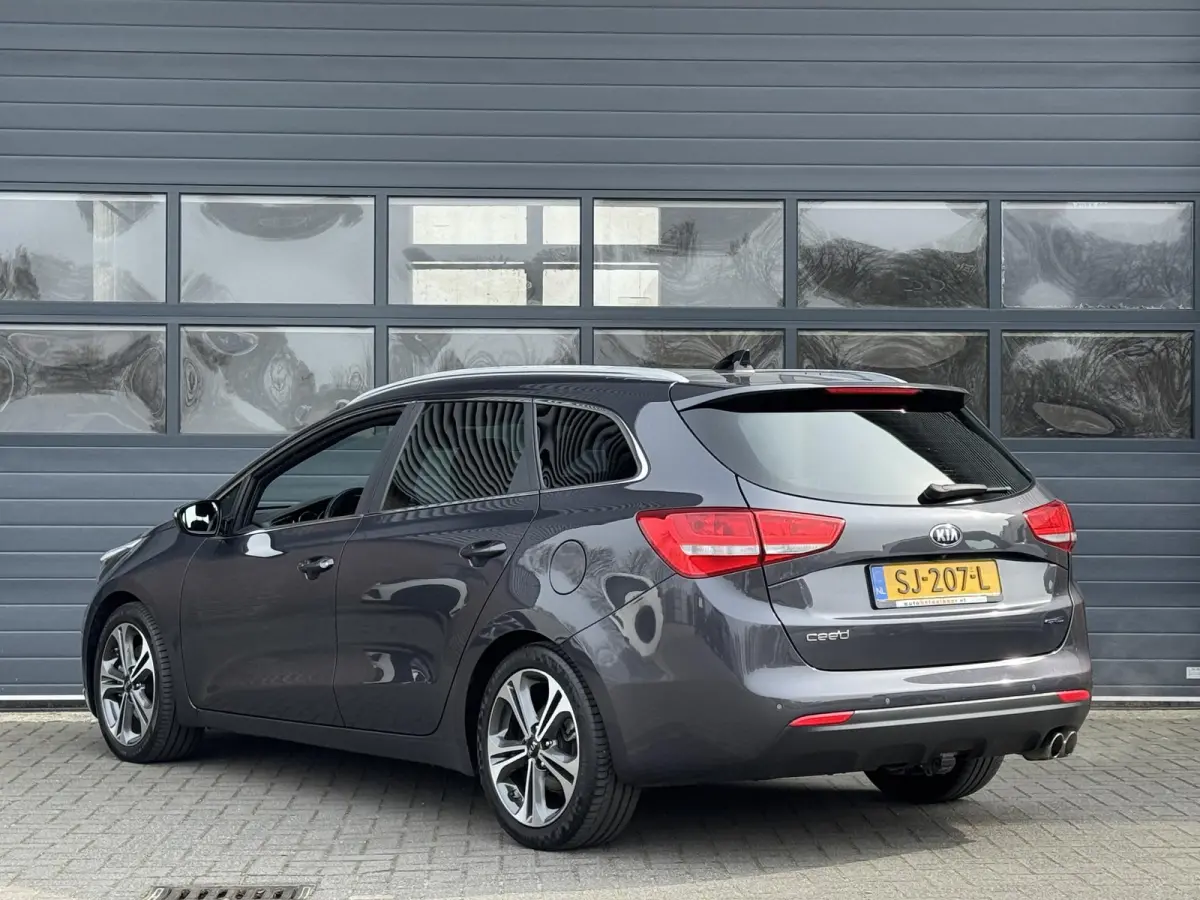 1.0 T-GDI GT-LINE EDITION I TREKHAAK I SCHUIF/KANTELDAK I APPLE CARPLAY I CLIMATE CONTROL