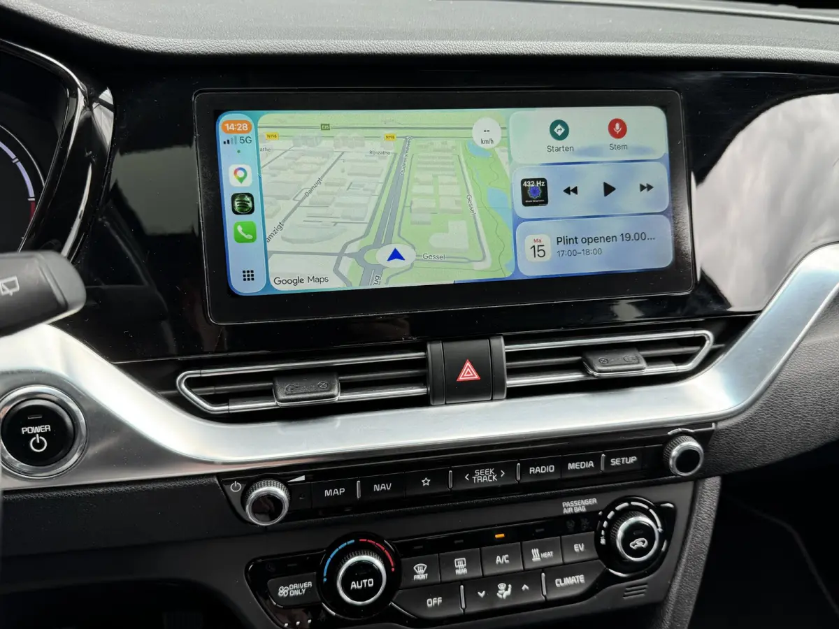 DYNAMICPLUSLINE 64 KWH (100% SOH) I TREKHAAK I SCHUIF/KANTELDAK I ADAPTIVE CRUISE CONTROL I PARKEERCAMERA