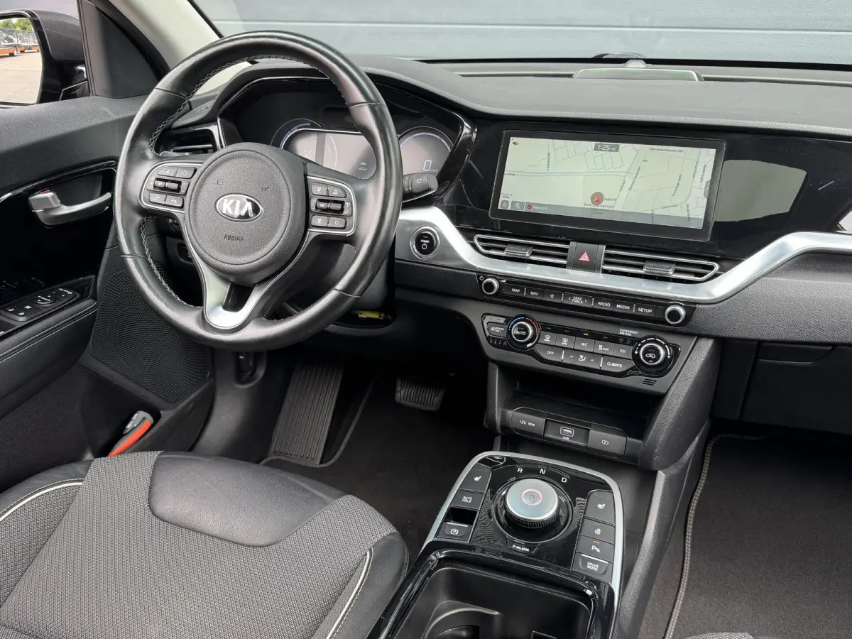 DYNAMICPLUSLINE 64 KWH (100% SOH) I TREKHAAK I SCHUIF/KANTELDAK I ADAPTIVE CRUISE CONTROL I PARKEERCAMERA
