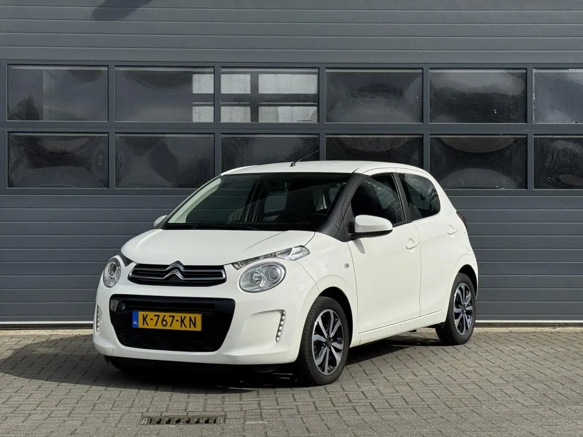 1.0 VTI SHINE I APPLE CARPLAY I 5-DEURS I LICHT METALEN VELGEN I P-CAMERA