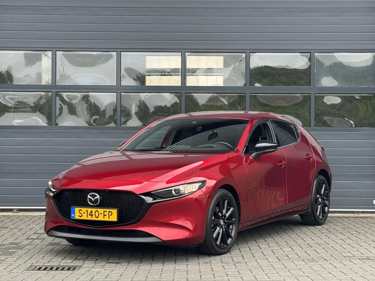 2.0 E-SKYACTIV-G M HYBRID 150 HOMURA I AUTOMAAT I P-CAMERA I ADAPTIVE CRUISE CONTROL I STOELVERWARMING