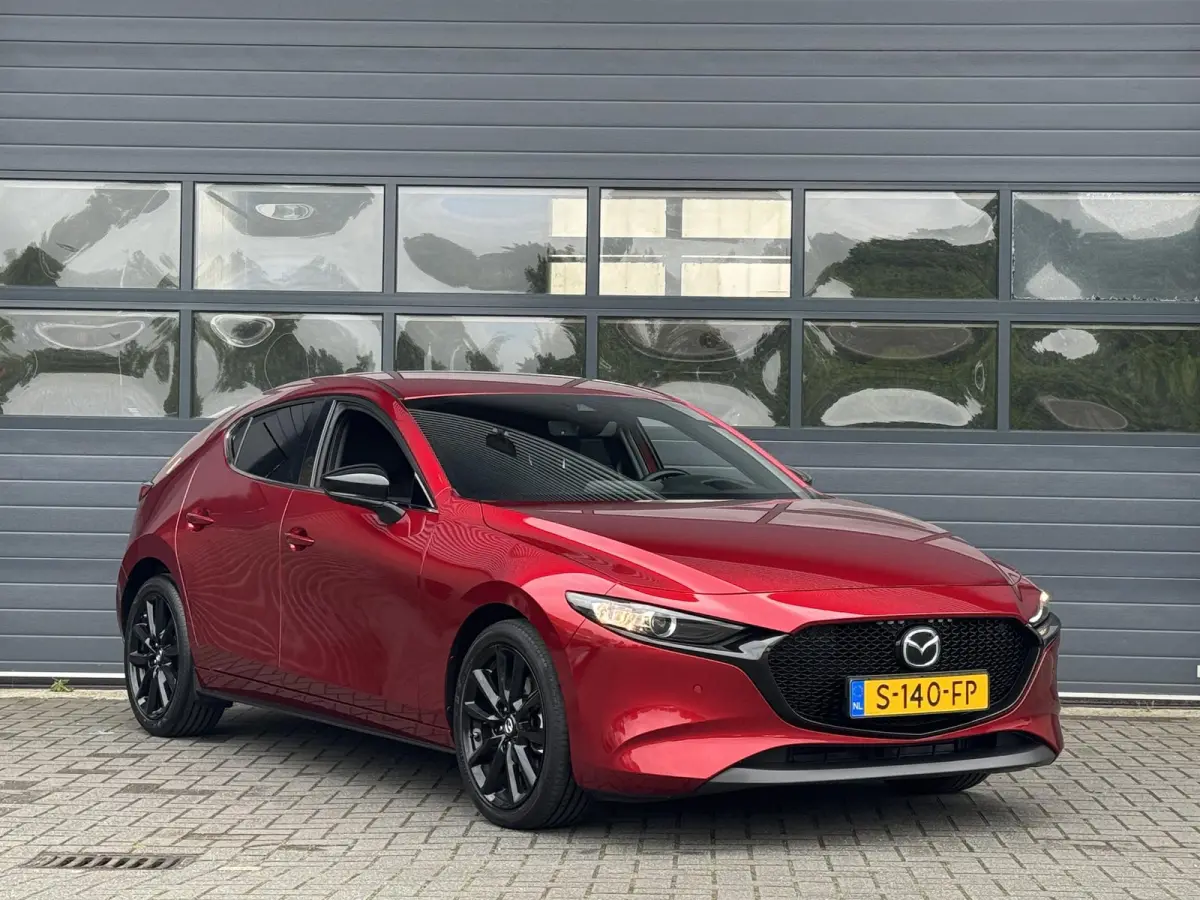2.0 E-SKYACTIV-G M HYBRID 150 HOMURA I AUTOMAAT I P-CAMERA I ADAPTIVE CRUISE CONTROL I STOELVERWARMING