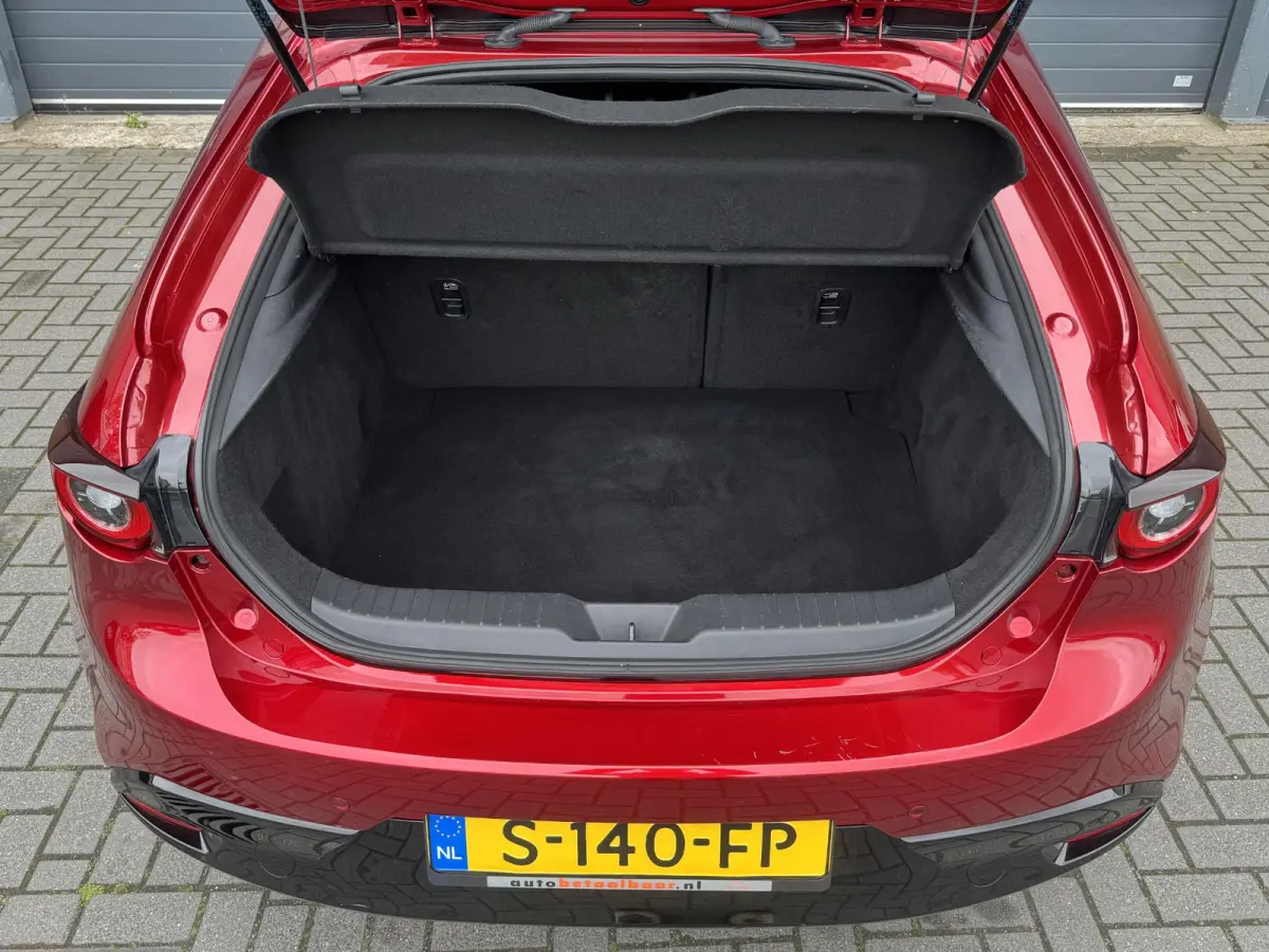 2.0 E-SKYACTIV-G M HYBRID 150 HOMURA I AUTOMAAT I P-CAMERA I ADAPTIVE CRUISE CONTROL I STOELVERWARMING