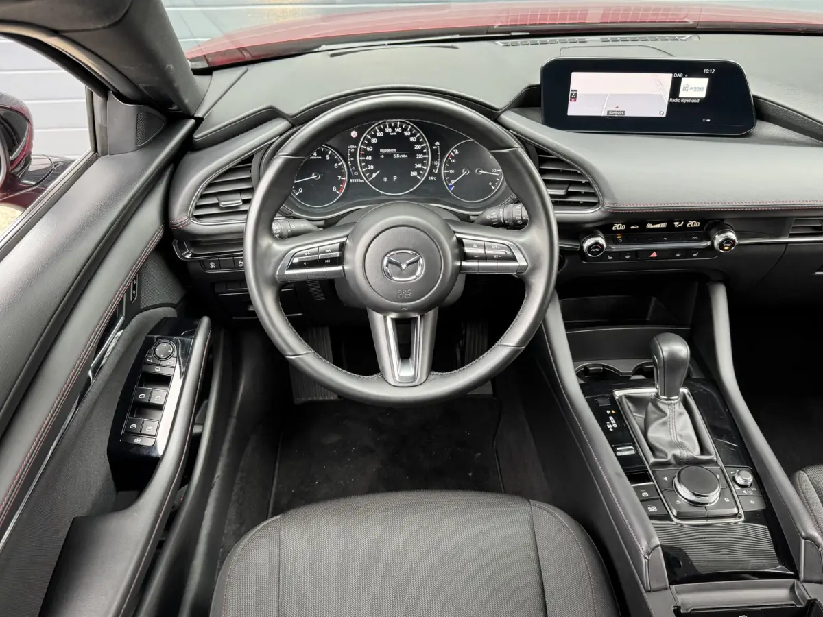 2.0 E-SKYACTIV-G M HYBRID 150 HOMURA I AUTOMAAT I P-CAMERA I ADAPTIVE CRUISE CONTROL I STOELVERWARMING